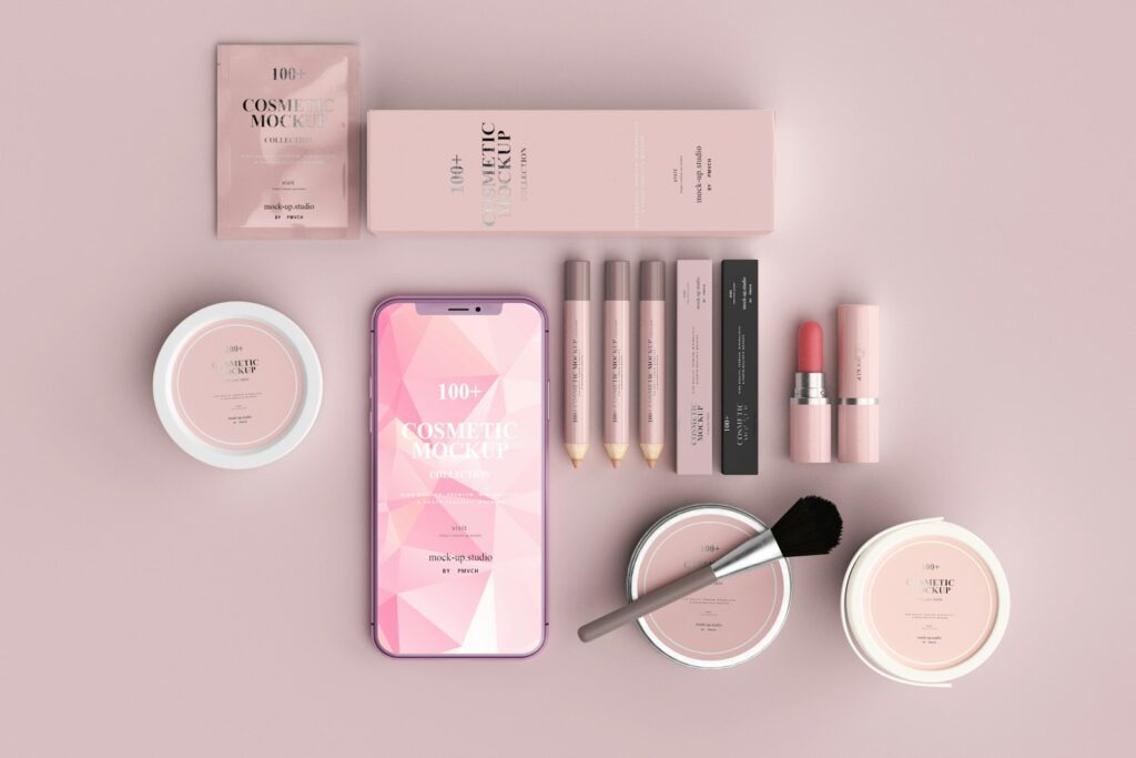Smartphone met huidverzorgingsapp naast een tube crème op een badkamerplank